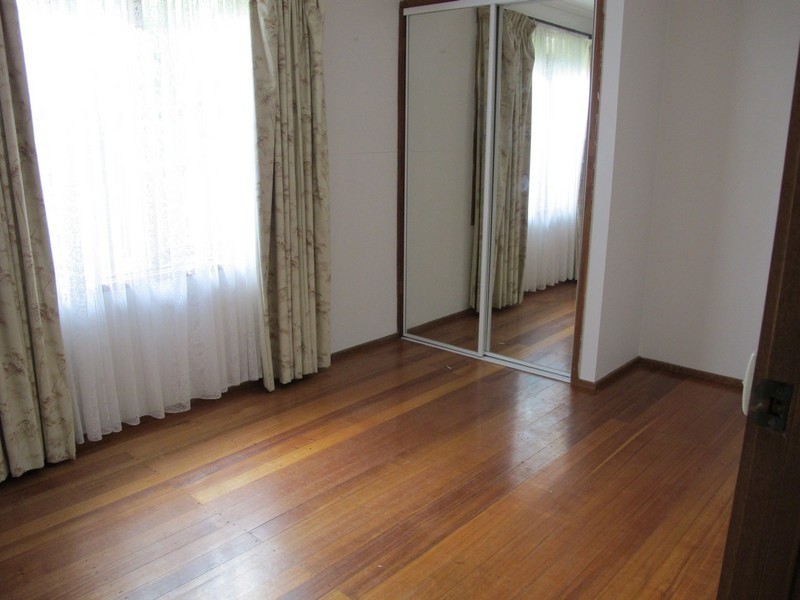 40 Lady Nelson Way, Taylors Lakes VIC 3038