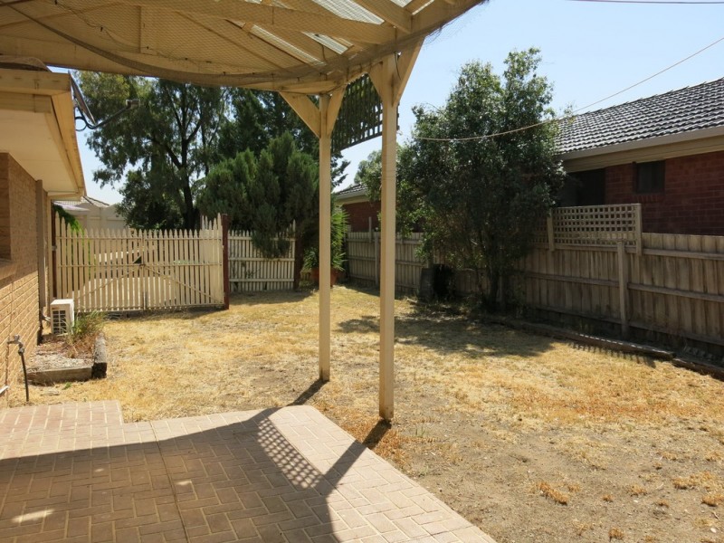 18 Buninyong Way, Delahey VIC 3037