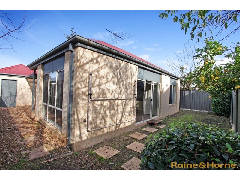 18 Cassan Way, Caroline Springs VIC 3023