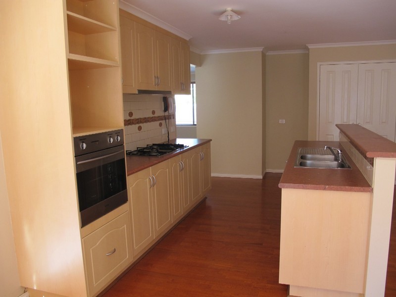 83 Watervale Blvd, Taylors Hill VIC 3037