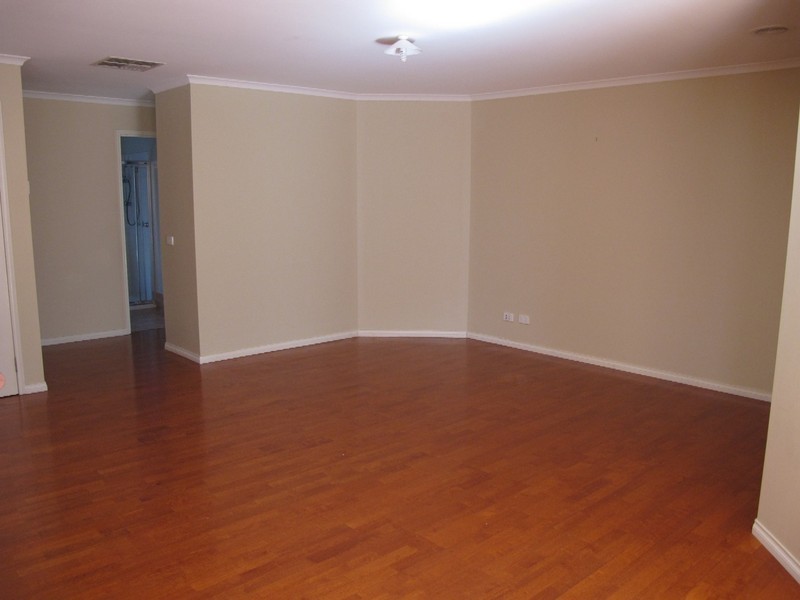 83 Watervale Blvd, Taylors Hill VIC 3037