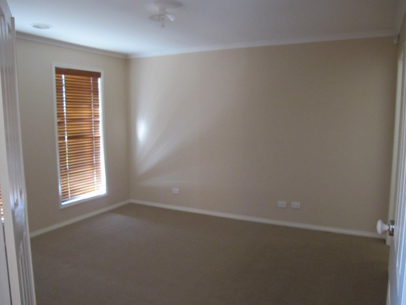 83 Watervale Blvd, Taylors Hill VIC 3037