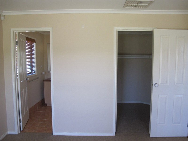 83 Watervale Blvd, Taylors Hill VIC 3037