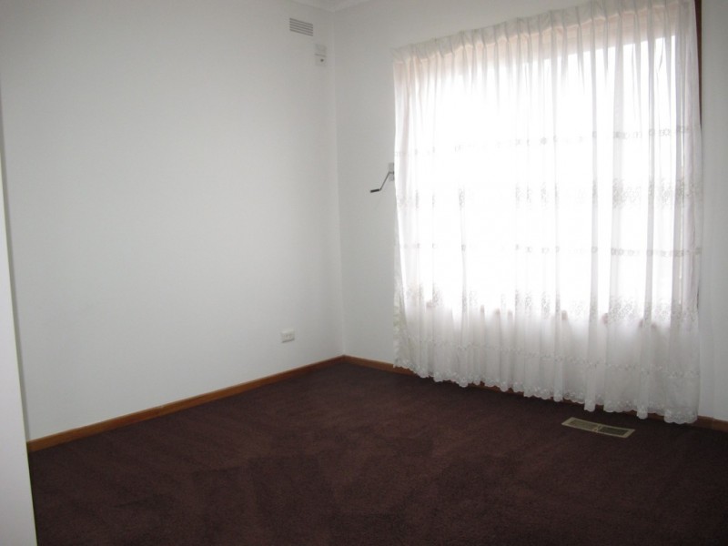 34 Emily Street, St Albans VIC 3021