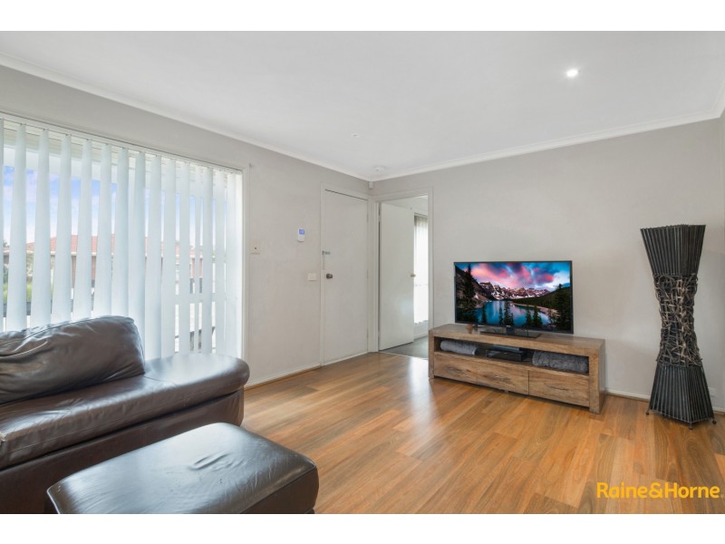 18 Billungah Place, Burnside VIC 3023