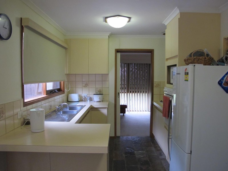 588 High Street, Melton VIC 3337