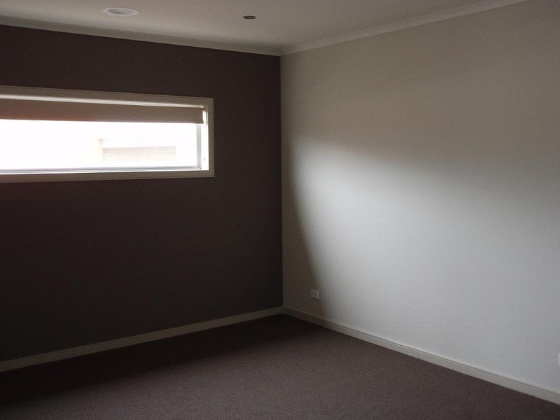 6 Mount Way, Caroline Springs VIC 3023
