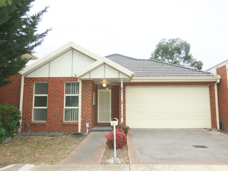 96 Tasman Crescent, Taylors Lakes VIC 3038