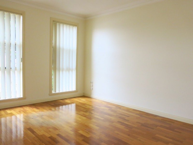 96 Tasman Crescent, Taylors Lakes VIC 3038