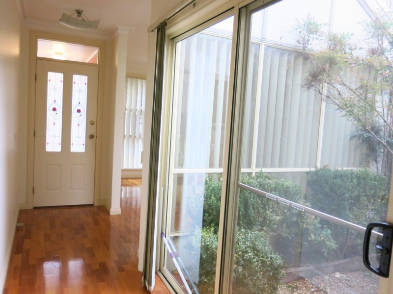 96 Tasman Crescent, Taylors Lakes VIC 3038