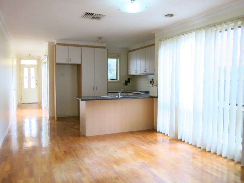 96 Tasman Crescent, Taylors Lakes VIC 3038