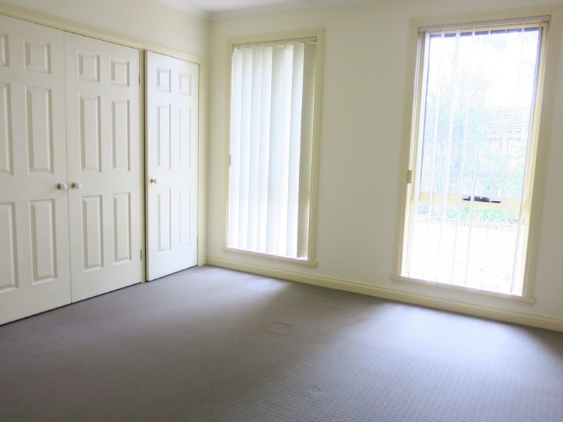 96 Tasman Crescent, Taylors Lakes VIC 3038