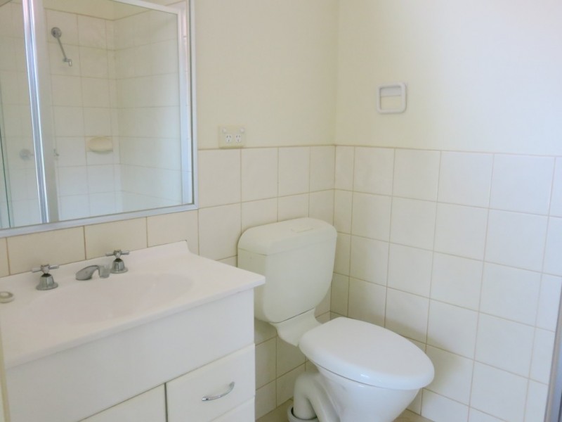 96 Tasman Crescent, Taylors Lakes VIC 3038