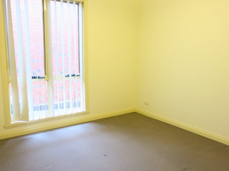 96 Tasman Crescent, Taylors Lakes VIC 3038