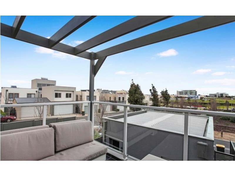 141 The Esplanade, Caroline Springs VIC 3023