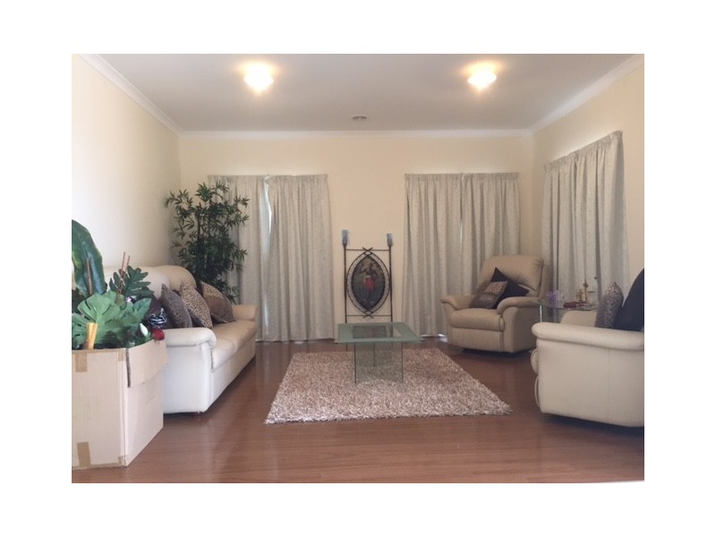 16 Carisbrook Street, Caroline Springs VIC 3023