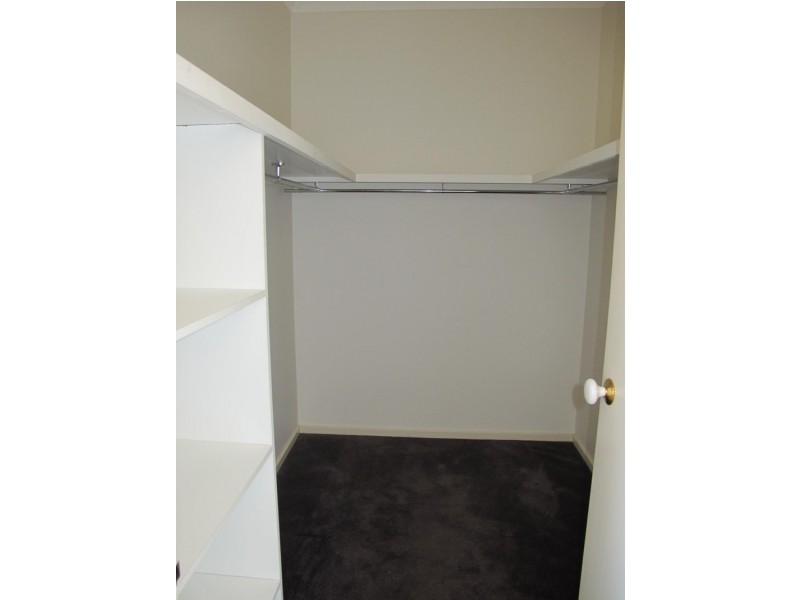 29 Menzies Drive, Burnside Heights VIC 3023