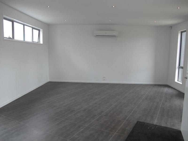 147 The Esplanade, Caroline Springs VIC 3023