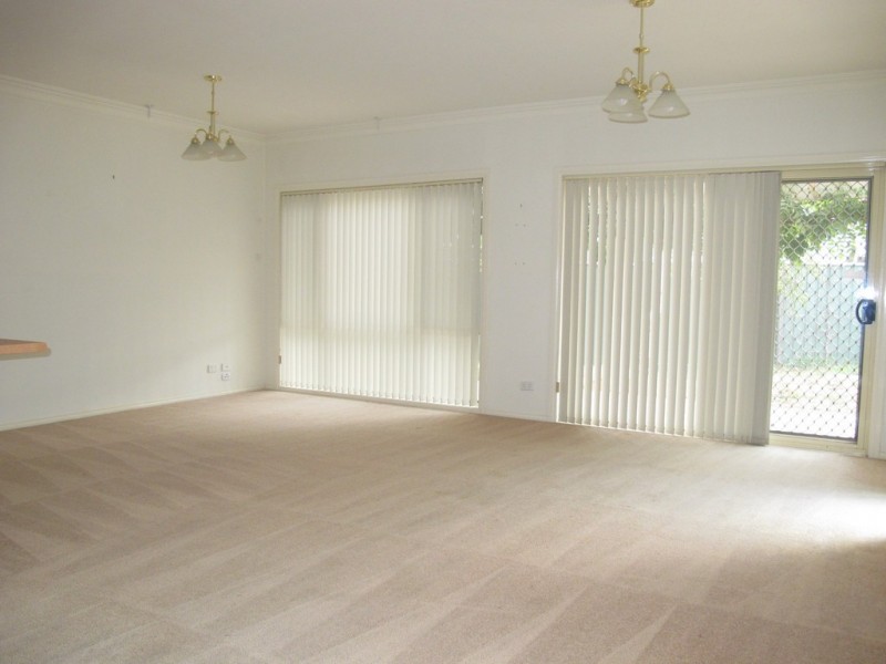 7 Northampton Crescent, Caroline Springs VIC 3023