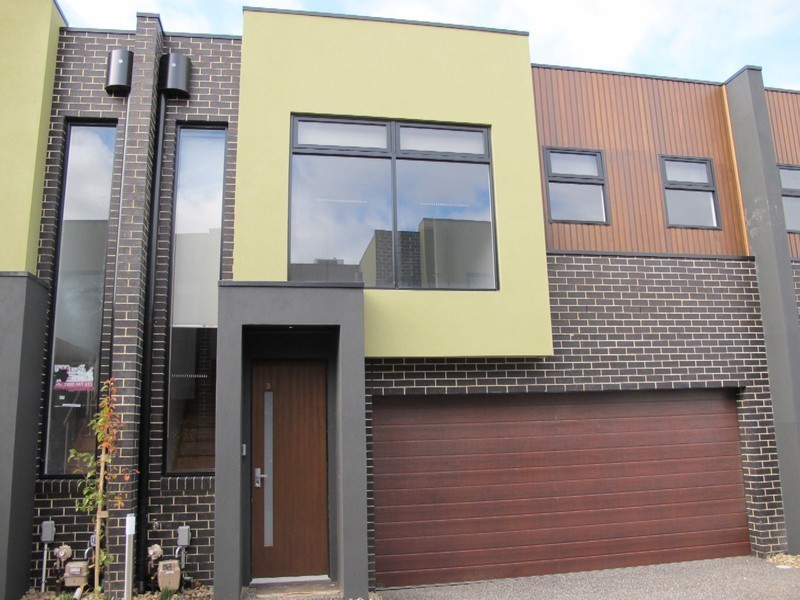 3/5 Chelsworth Place, Caroline Springs VIC 3023