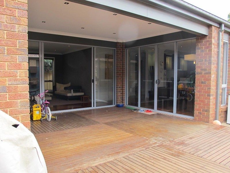 1  Jells Place, Caroline Springs VIC 3023