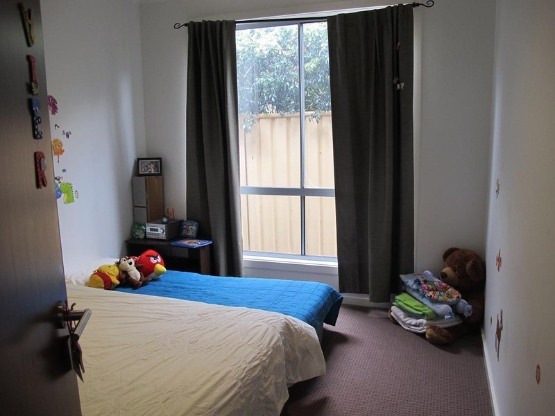 1  Jells Place, Caroline Springs VIC 3023