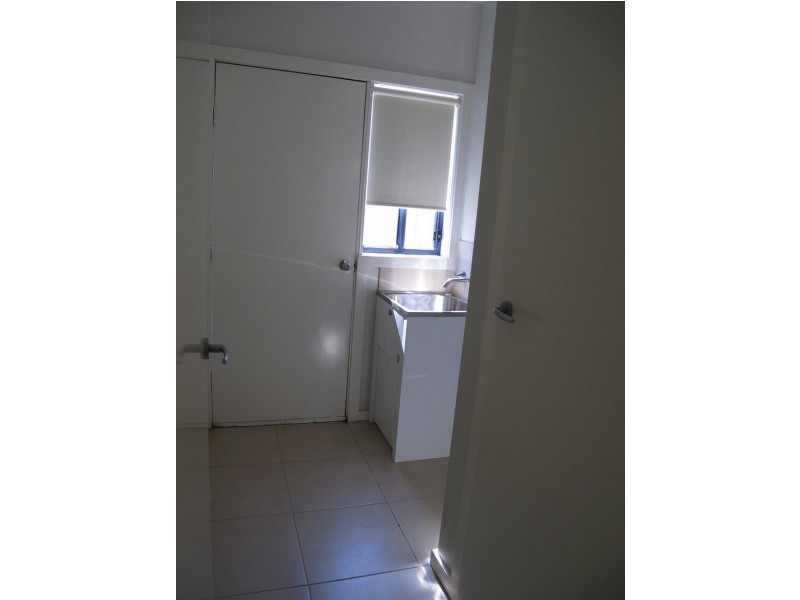 8 Darleith Terrace, Caroline Springs VIC 3023