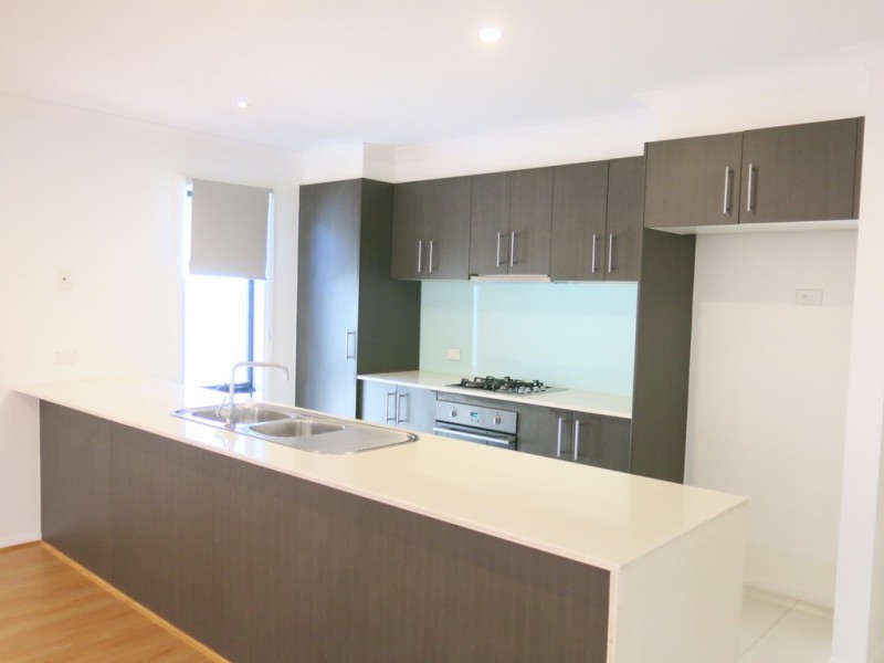 11 Regent Close, Burnside Heights VIC 3023