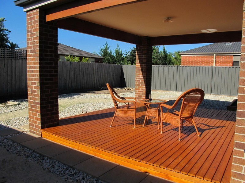 11 Anastasia Crt, Hillside VIC 3037