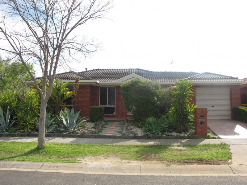 7 Freeman Avenue, Burnside VIC 3023