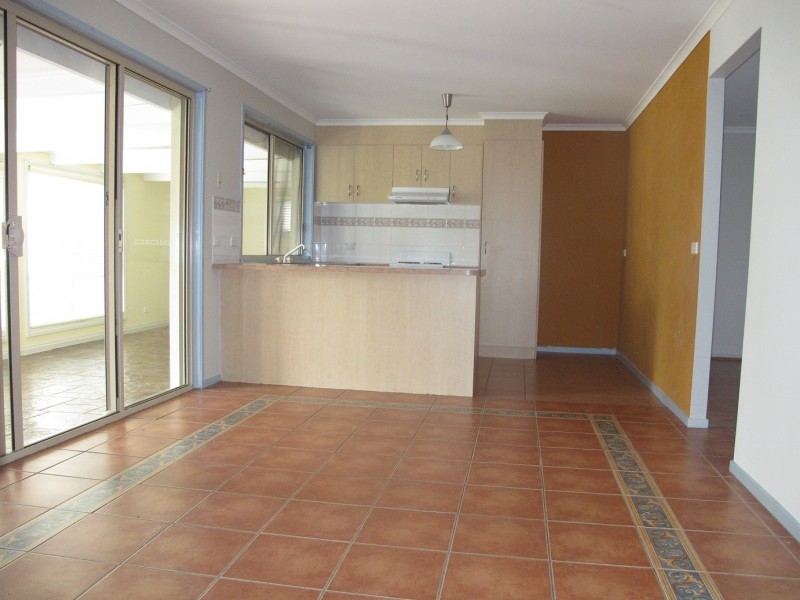 7 Freeman Avenue, Burnside VIC 3023