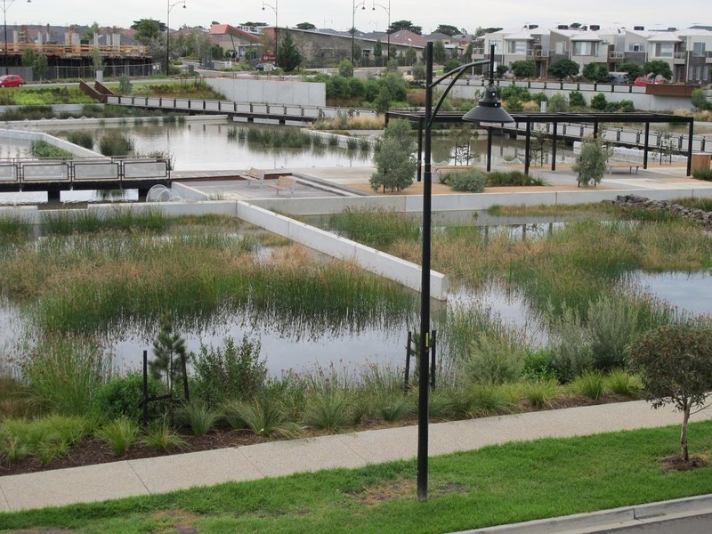 14/11 Monckton Place, Caroline Springs VIC 3023