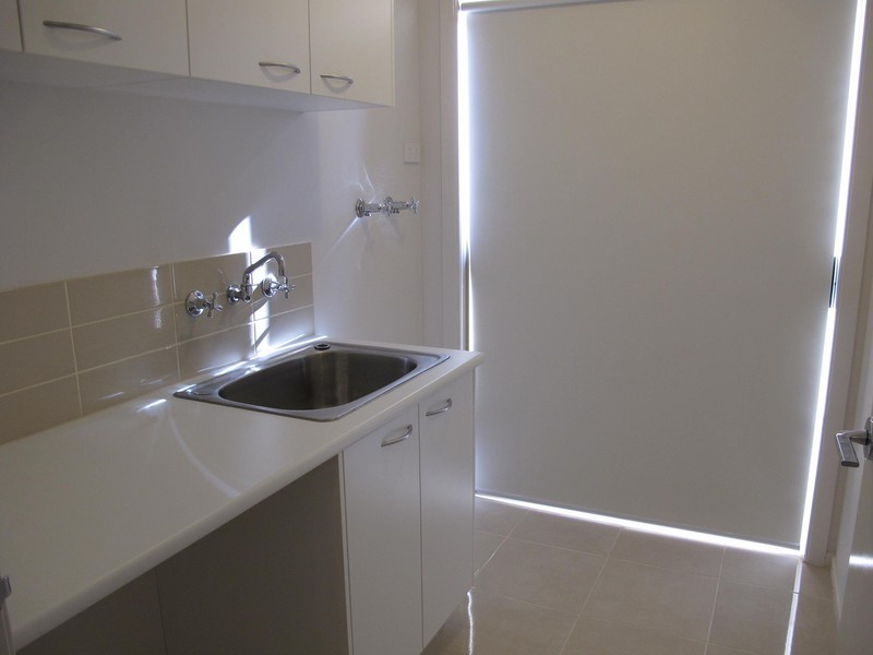 4 Annecy Blvd (Plumpton), Caroline Springs VIC 3023