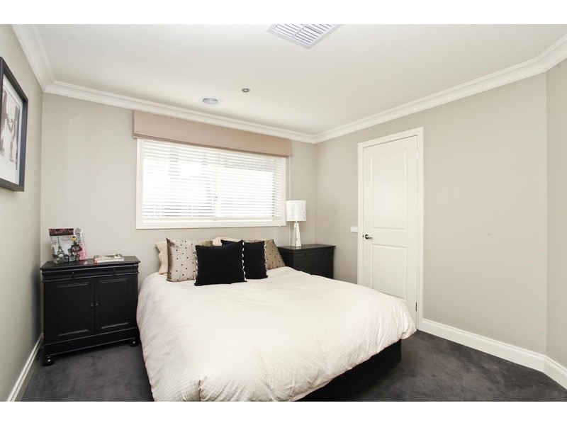 13 The Close, Caroline Springs VIC 3023