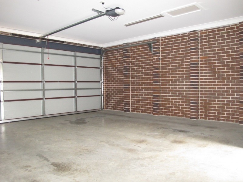 2/30 Albert Rd, Sydenham VIC 3037