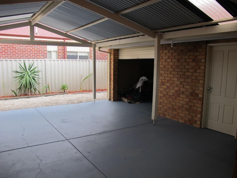 54 Clarendon Wynd, Caroline Springs VIC 3023