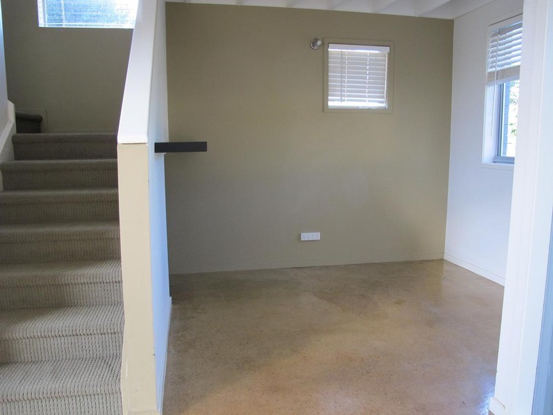 2 Beacon Lane, Caroline Springs VIC 3023