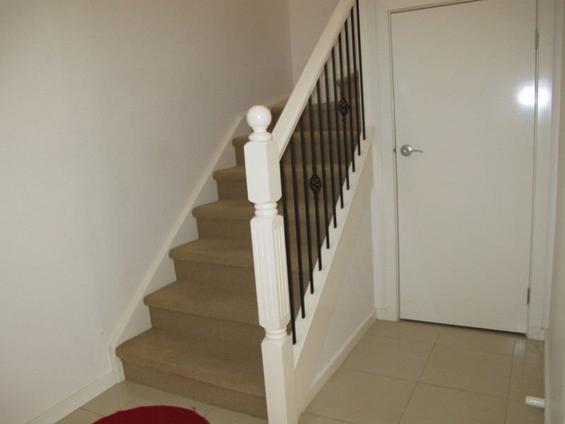 8 Alma Lane, Caroline Springs VIC 3023