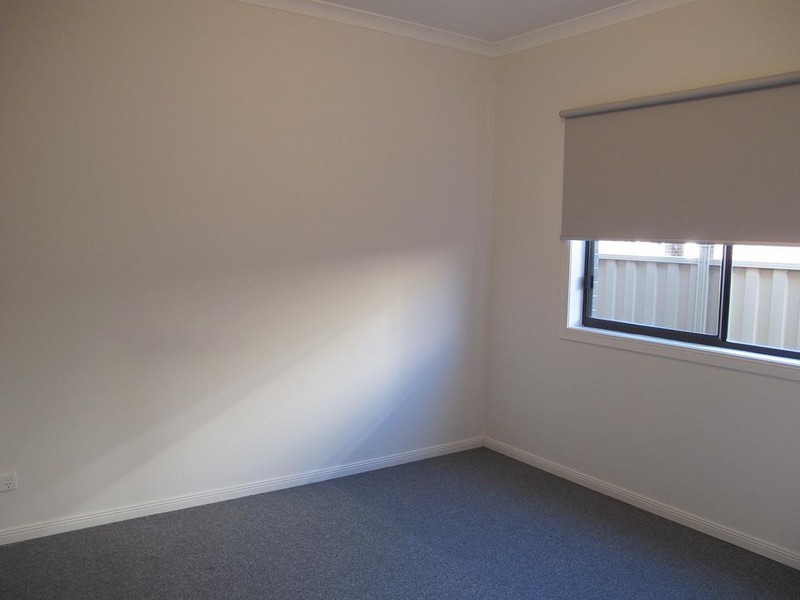 15 Blackshaws Place, Caroline Springs VIC 3023