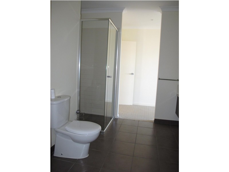 50 The Broadway, Caroline Springs VIC 3023