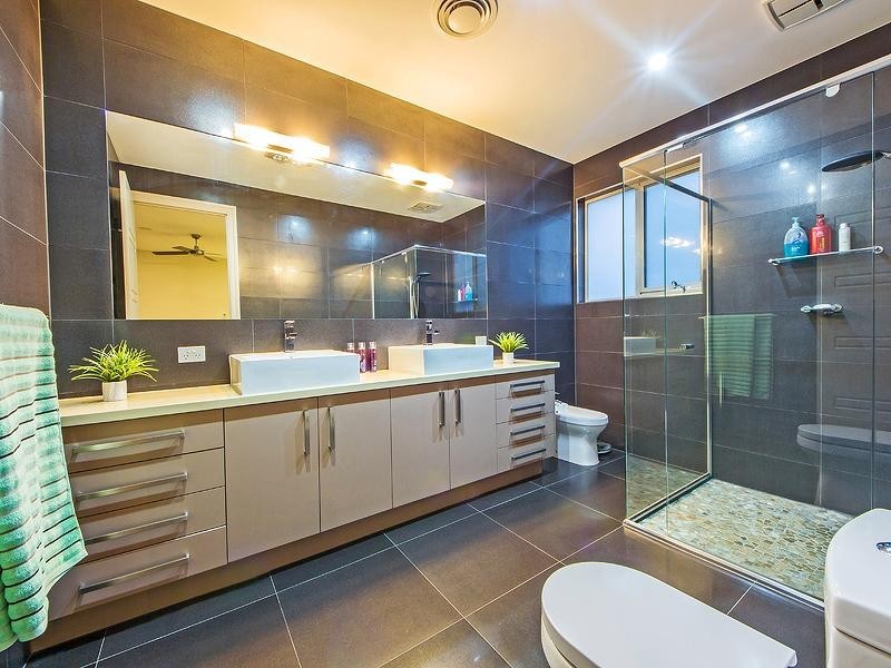 77 Taylors Hill Boulevard, Taylors Hill VIC 3037