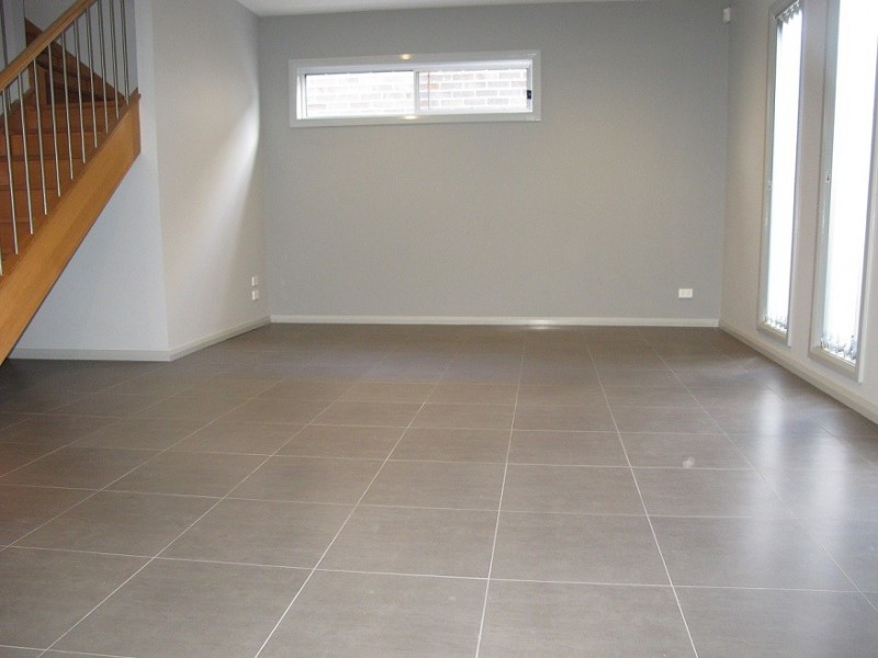 6 Irwin Gardens, Caroline Springs VIC 3023