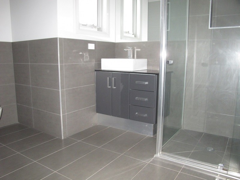 6 Irwin Gardens, Caroline Springs VIC 3023