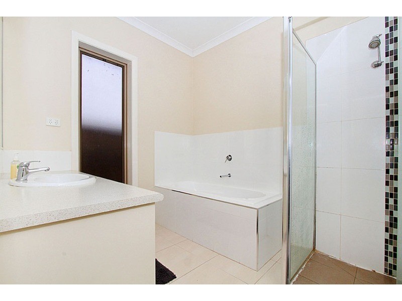 53 Double Bay Dve, Taylors Hill VIC 3037