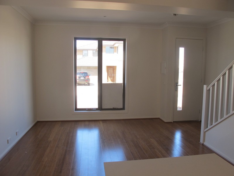 25 Marine Parade, Caroline Springs VIC 3023