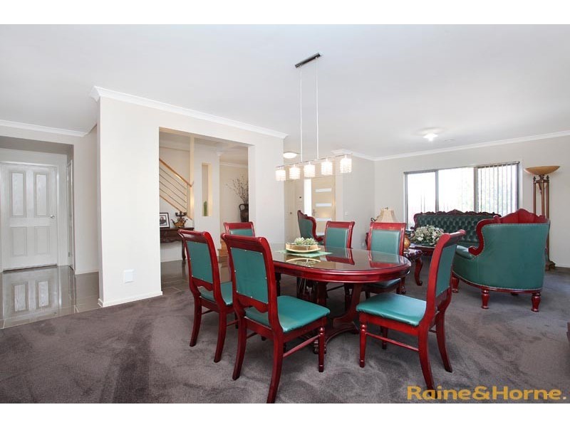 25 Balmain Circuit, Taylors Hill VIC 3037