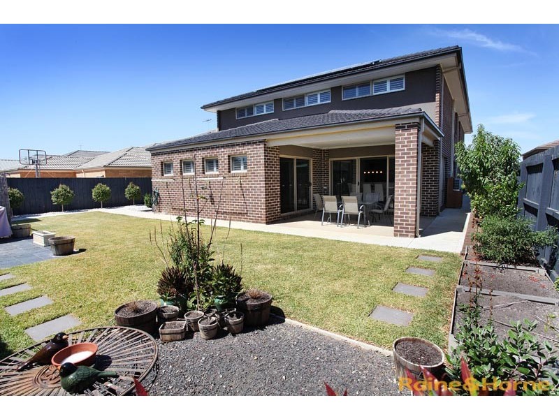 25 Balmain Circuit, Taylors Hill VIC 3037