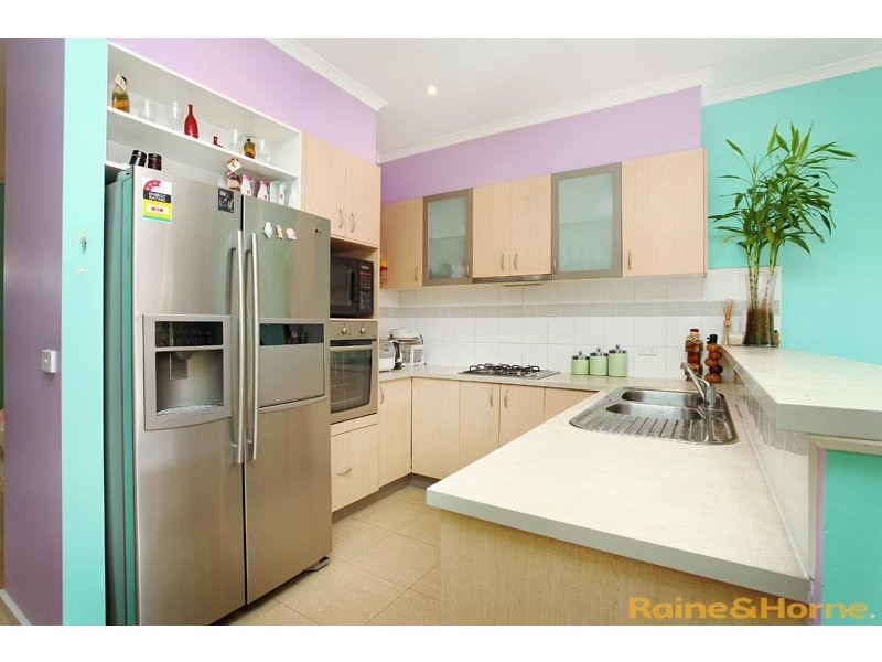 41 Amberlea Circuit, Taylors Hill VIC 3037