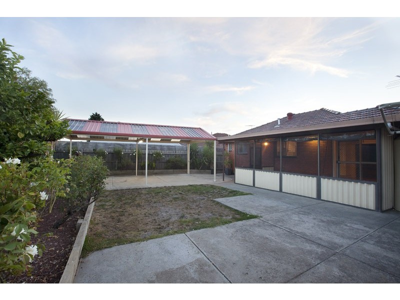 32 Micheline Street, Tullamarine VIC 3043