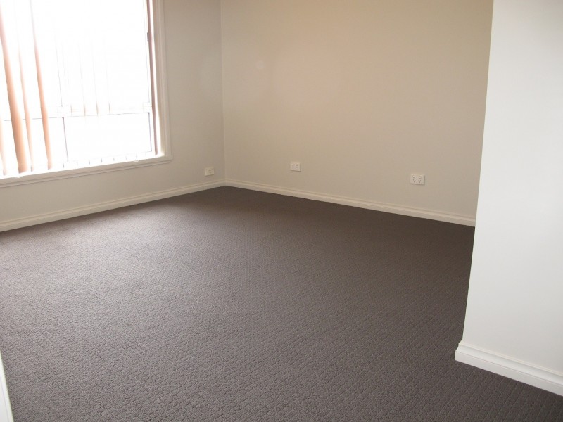 4/21 Patonga Drive, Delahey VIC 3037